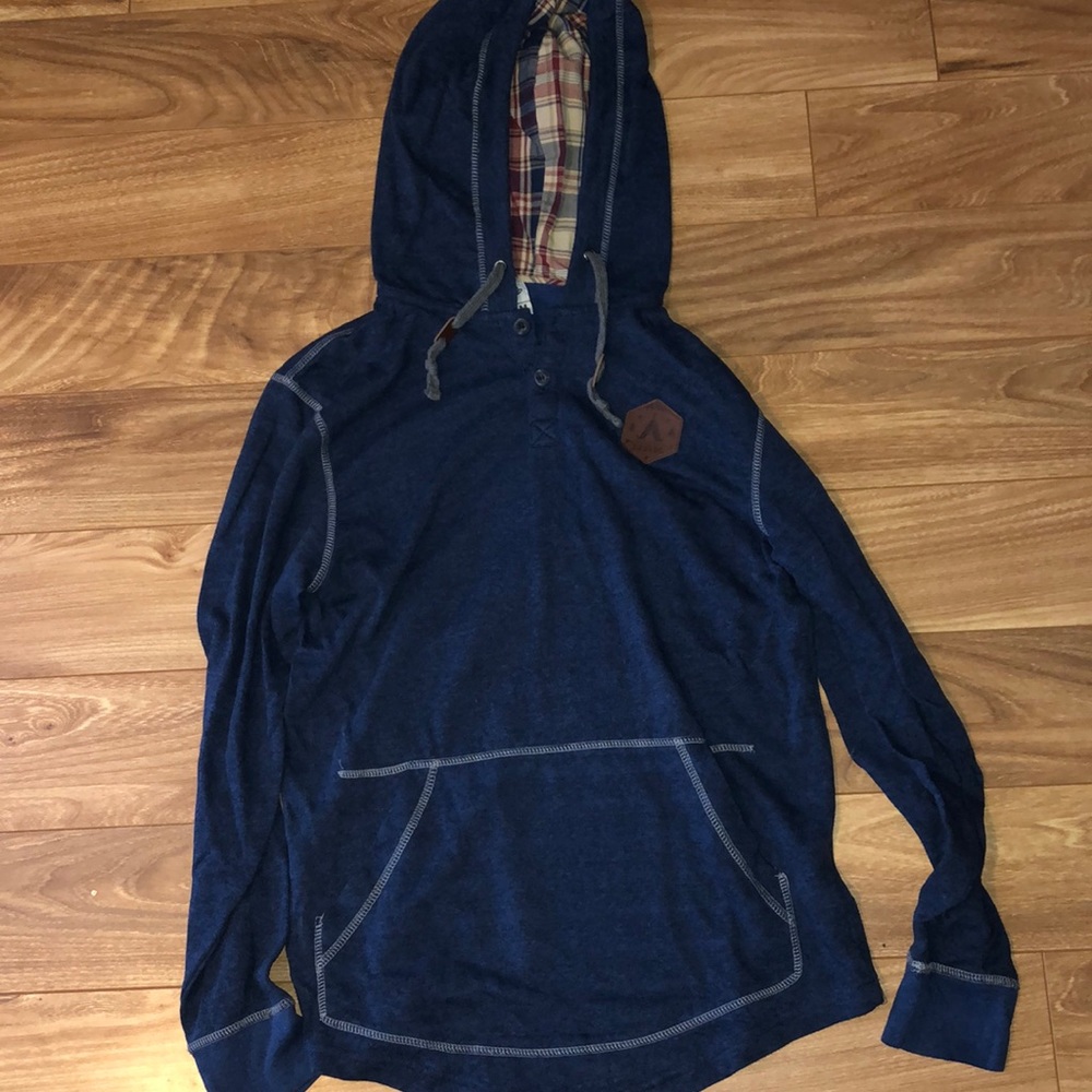 Lightweight DRAVUS hoodie